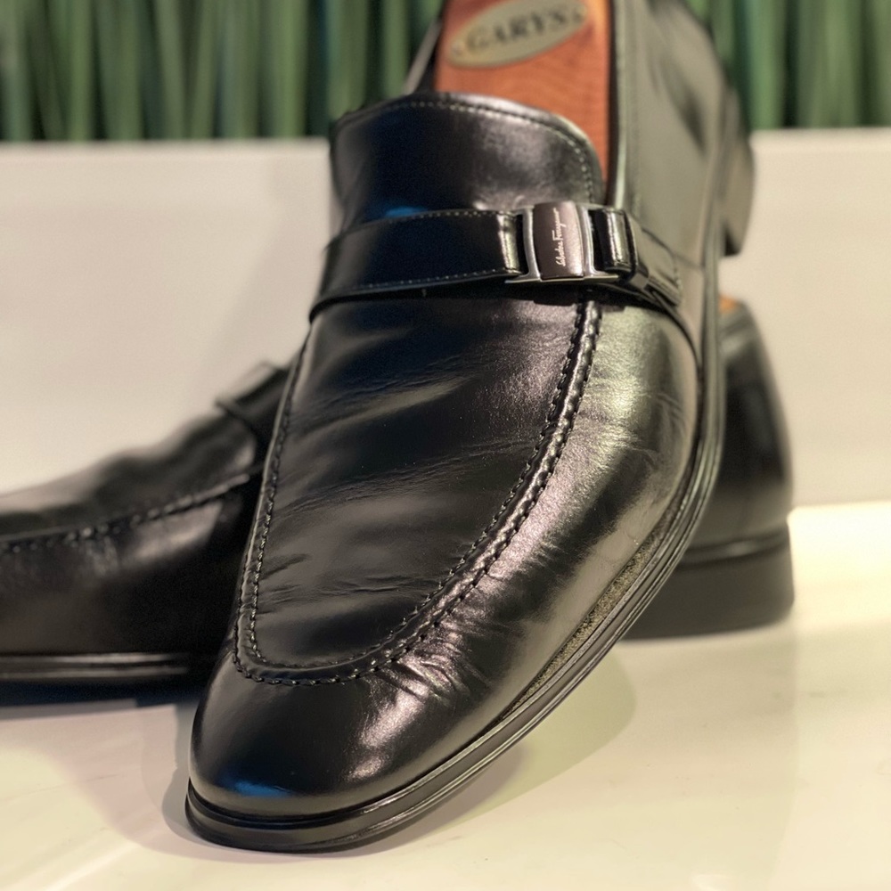 Salvatore Ferragamo Black Leather Loafer🔥🔥Mens 9.5